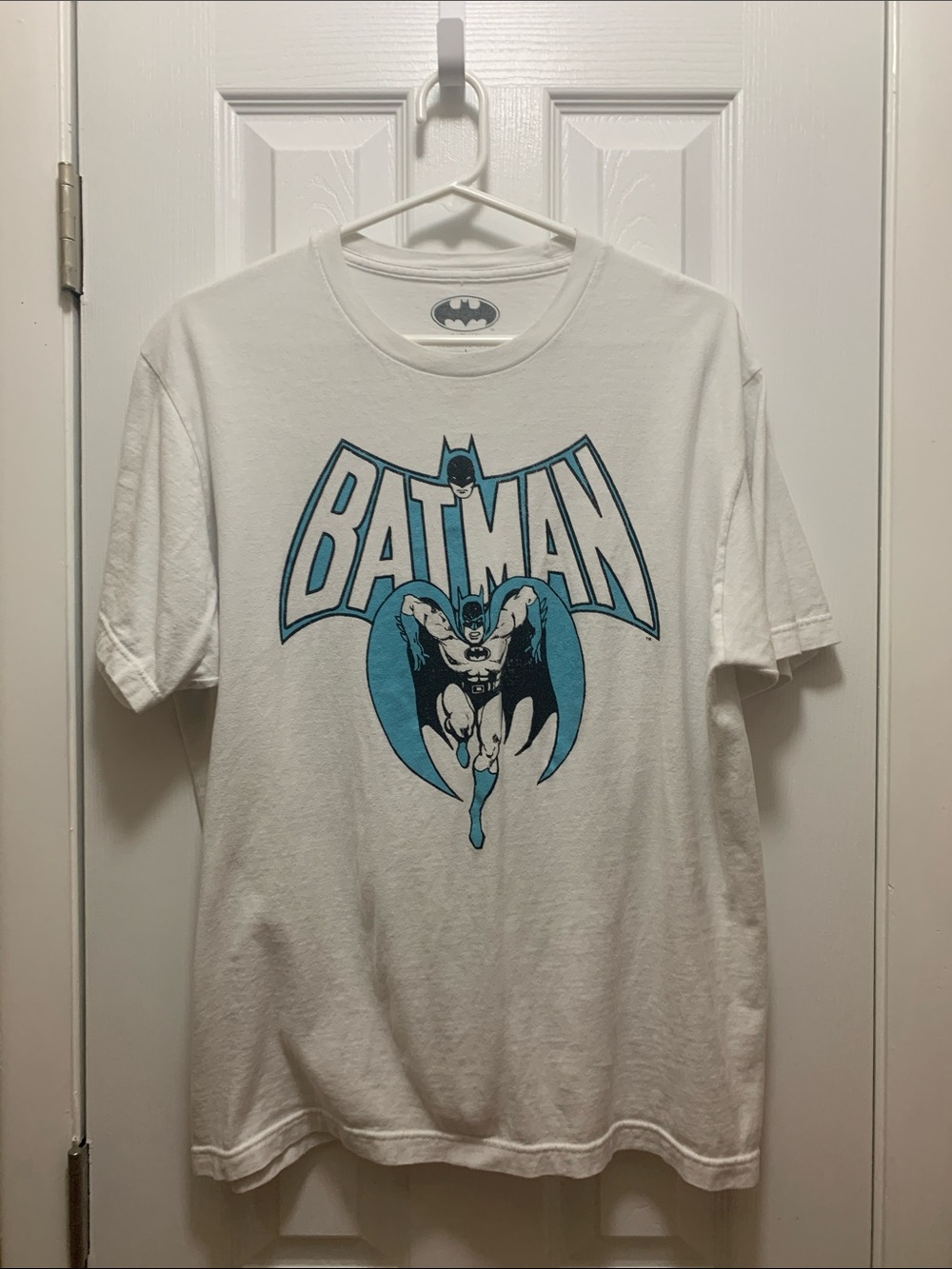 Batman White Short-Sleeve Tee with Teal Graphic